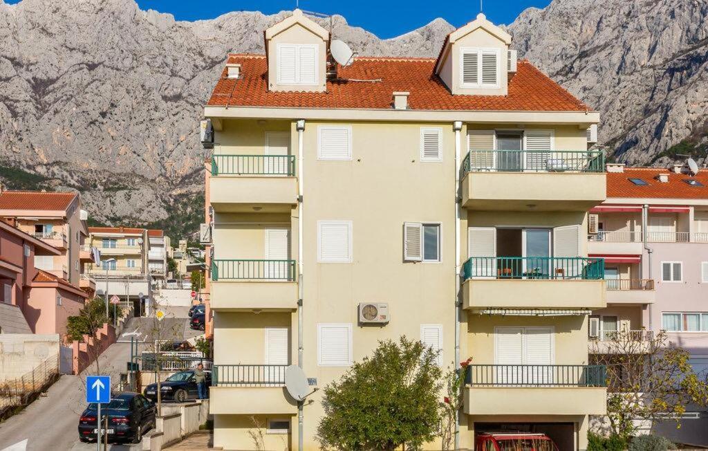 Apartments with a parking space Makarska - 18170 Bagian luar foto