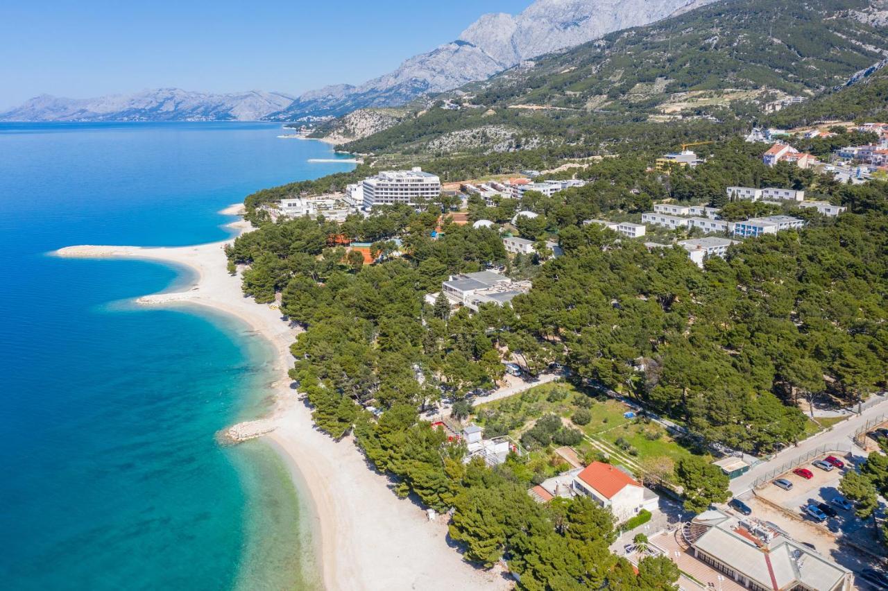 Apartments with a parking space Makarska - 18170 Bagian luar foto